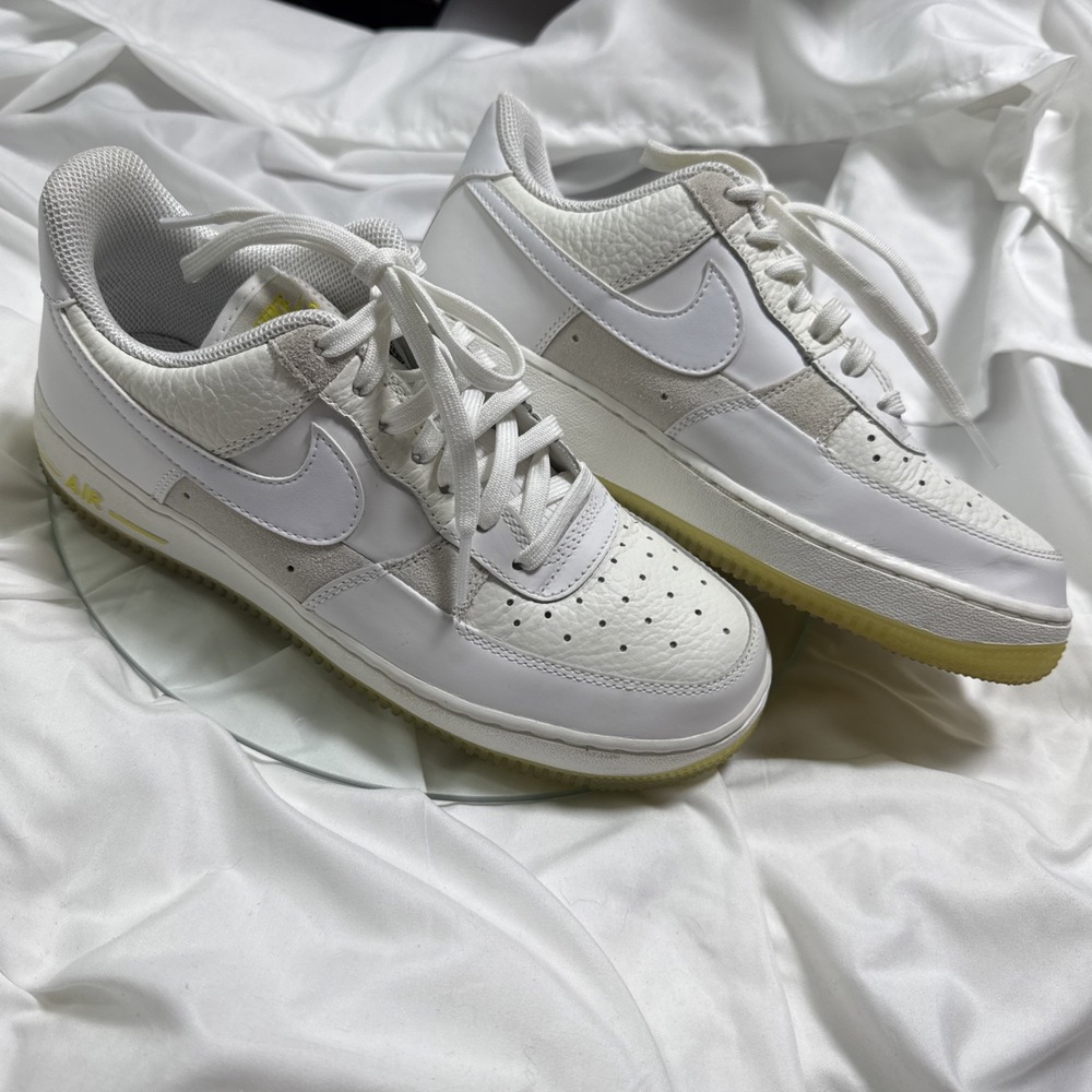 Nike Air Force 1 AF1 UV Reactive White Opti Yellow Women Sz 8 Shoe FQ0709-100